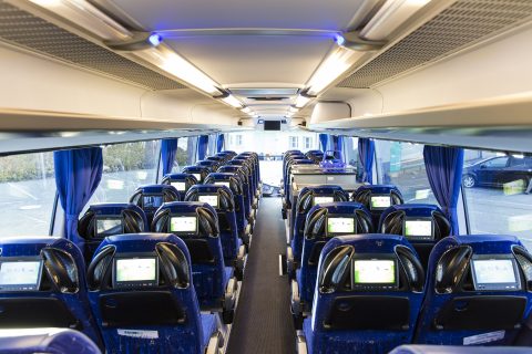 Ecran à chaque siège avec TV Satellite ©AtelierG+P